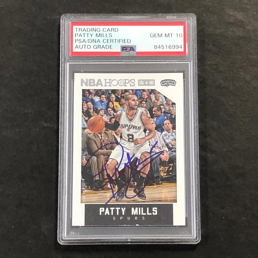 2015-16 Panini Hoops Patty Mills Signed Card PSA/DNA Authentic Spurs (1 of 2)
