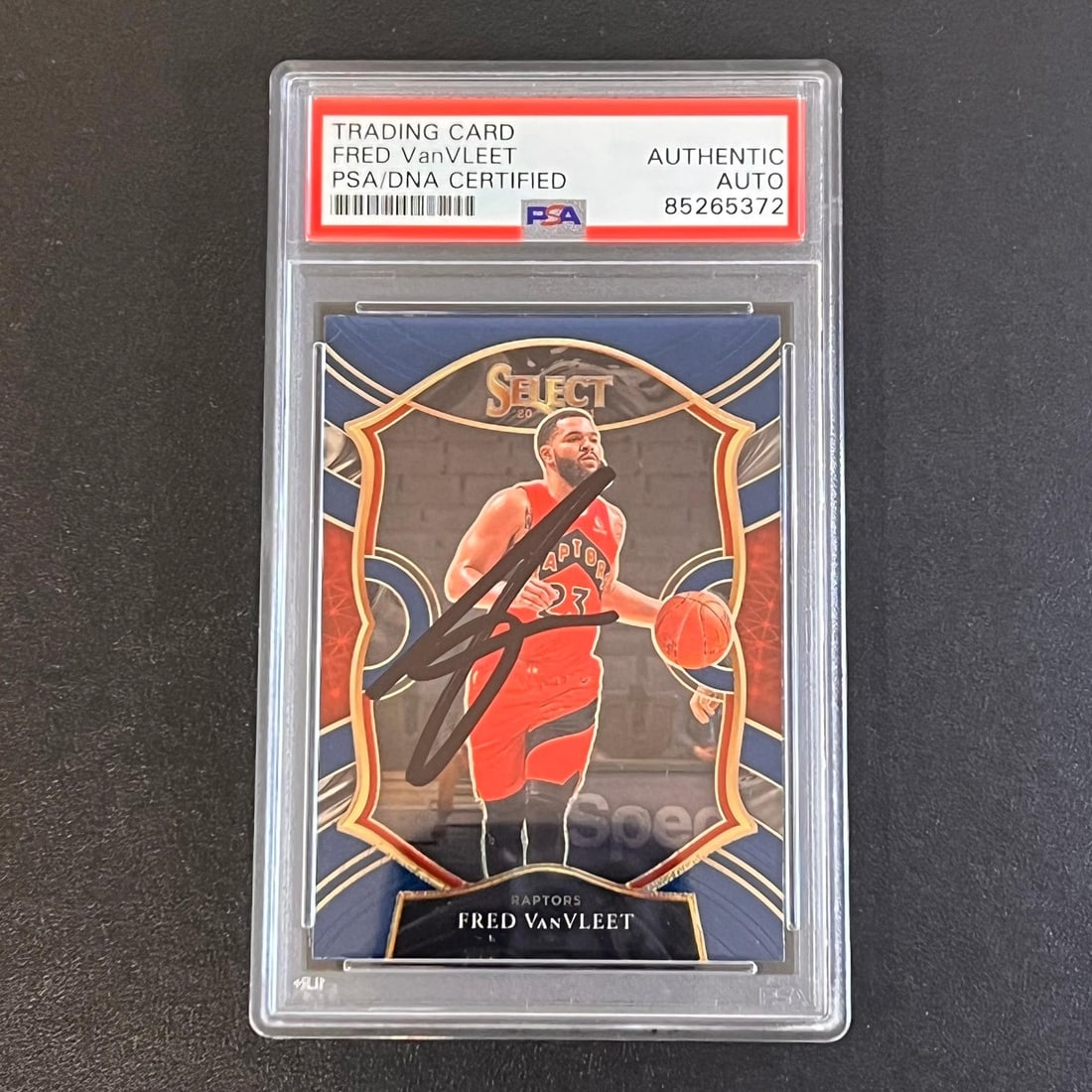 Fred VanVleet PSA Authenticated Signed 2020-21 Panini Select Raptors Card (1 of 2)
