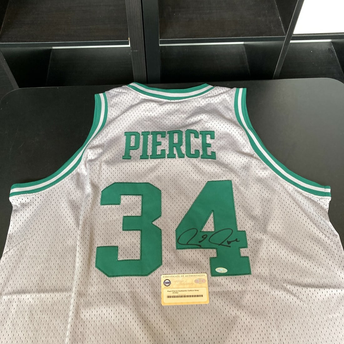 Paul Pierce Signed Nike Celtics Jersey with Steiner COA: Paul Pierce Signed Nike Celtics Jersey with Steiner COA This is an authentic Nike Boston Celtics game model jersey signed by Paul Pierce, a legendary player in NBA history. The jersey comes with a Ste