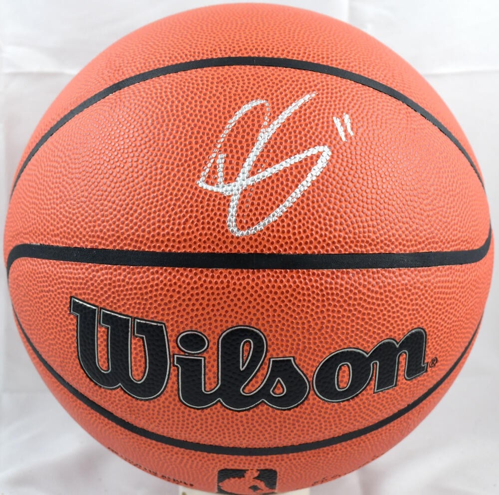 DeMar DeRozan Signed Wilson NBA Basketball Beckett Hologram: DeMar DeRozan Signed Wilson NBA Basketball Beckett Hologram This official NBA Wilson basketball is autographed by DeMar DeRozan. The signature has been authenticated by Beckett Authentication Services