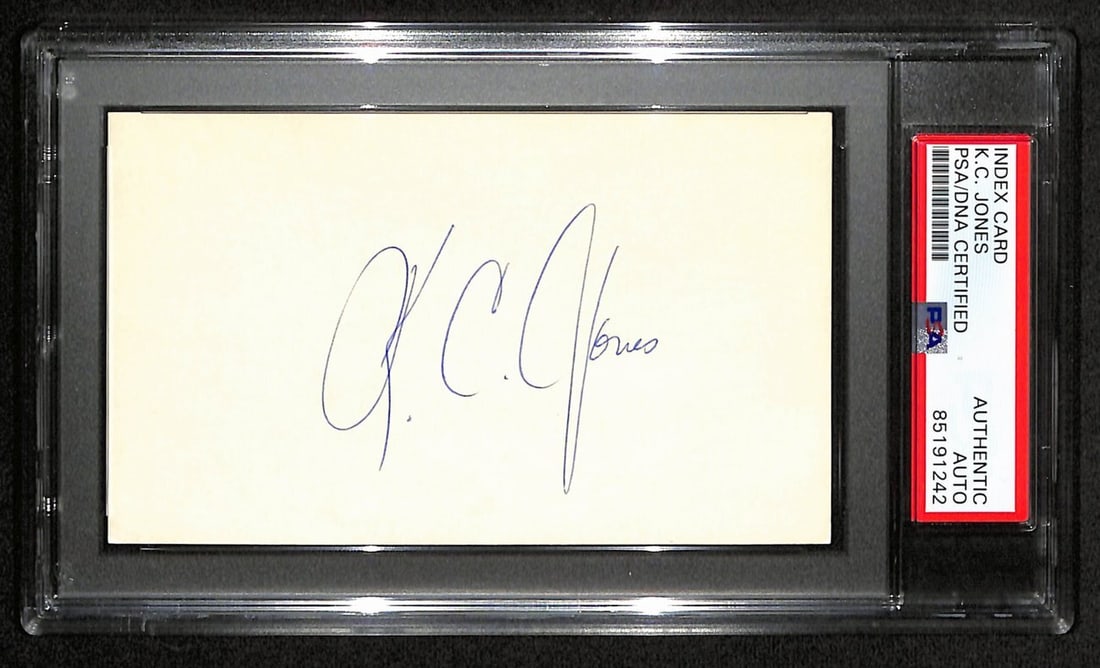 K.C. Jones Signed Hall of Fame 3x5 Index Card PSA/DNA Boston Celtics: K.C. Jones Signed Hall of Fame 3x5 Index Card PSA/DNA Boston Celtics This offering features an original K.C. Jones Hall of Fame signed 3x5 index card from the Boston Celtics. The card is authenticated