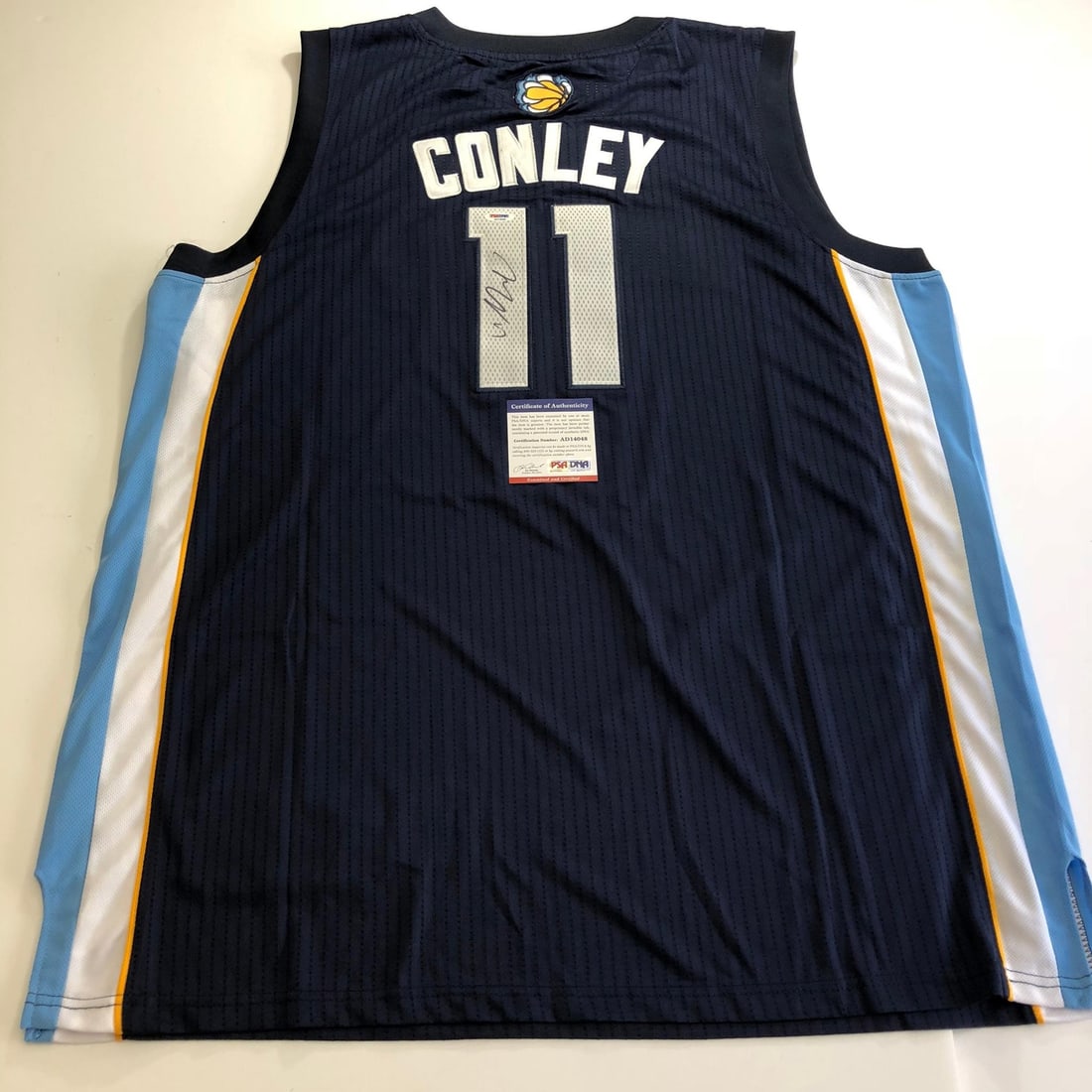Mike Conley Autographed Jersey PSA/DNA Memphis Grizzlies Basketball (1 of 3)