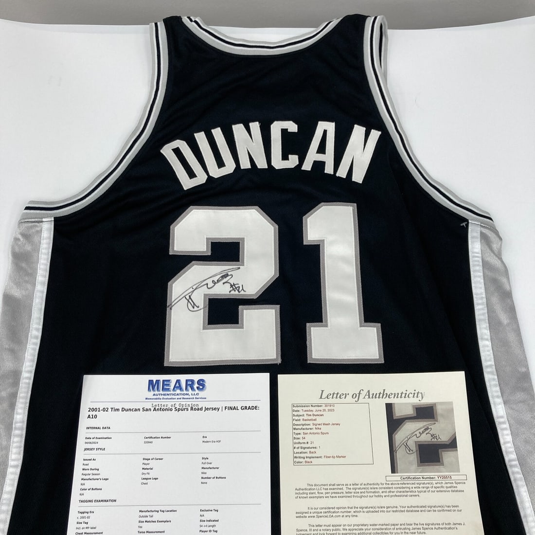 Tim Duncan Signed Game Used 2001-02 Spurs Jersey JSA COA MEARS A10: Tim Duncan Signed Game Used 2001-02 Spurs Jersey JSA COA MEARS A10 This remarkable San Antonio Spurs game-used road jersey is from Tim Duncan's 2001-02 season. The jersey features Duncan's name and nu