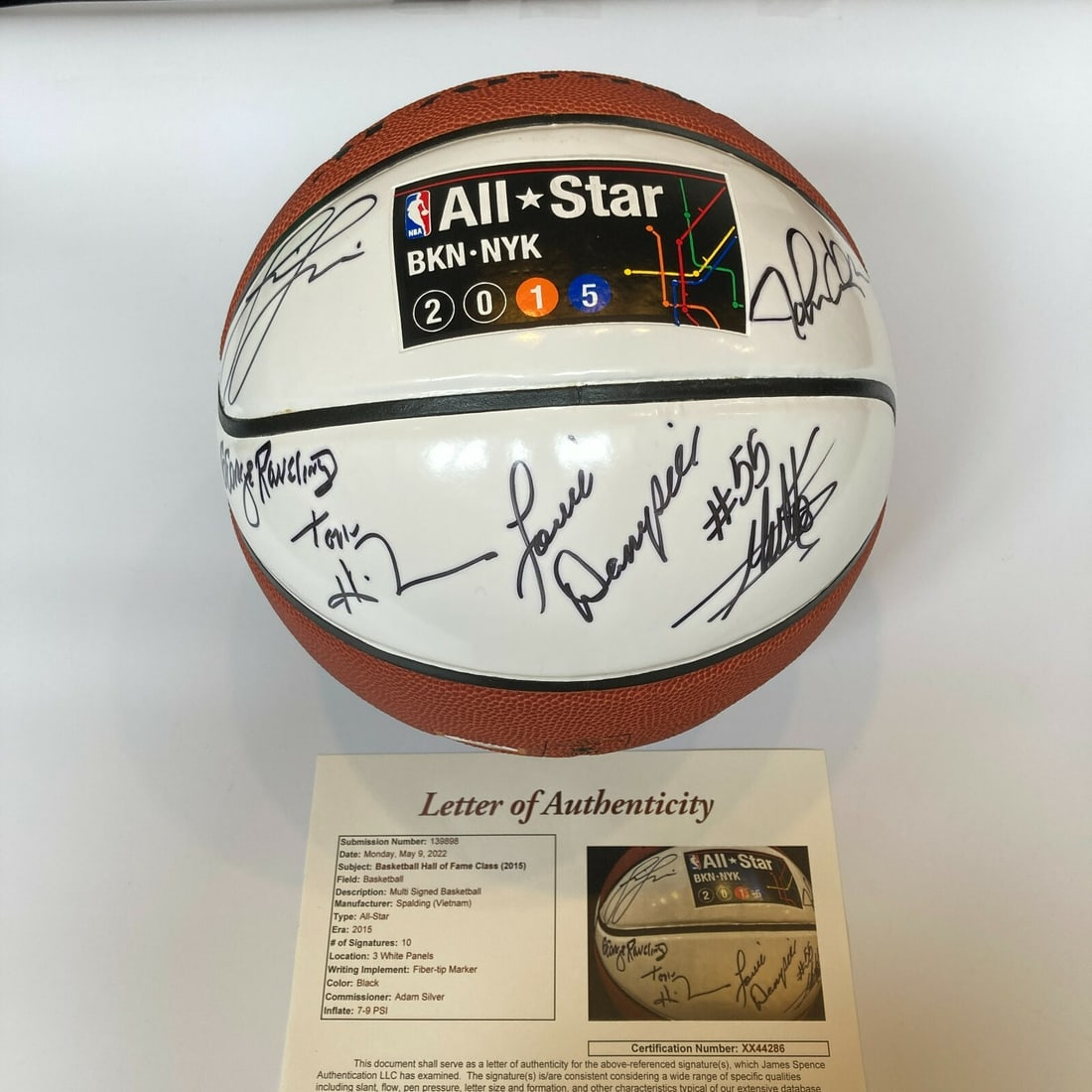 NBA Hall Of Fame 2015 Signed Basketball 15 Autographs JSA COA: NBA Hall Of Fame 2015 Signed Basketball 15 Autographs JSA COA Celebrate the legendary NBA Hall of Fame Class of 2015 with this signed basketball, featuring a remarkable 15 signatures from iconic playe