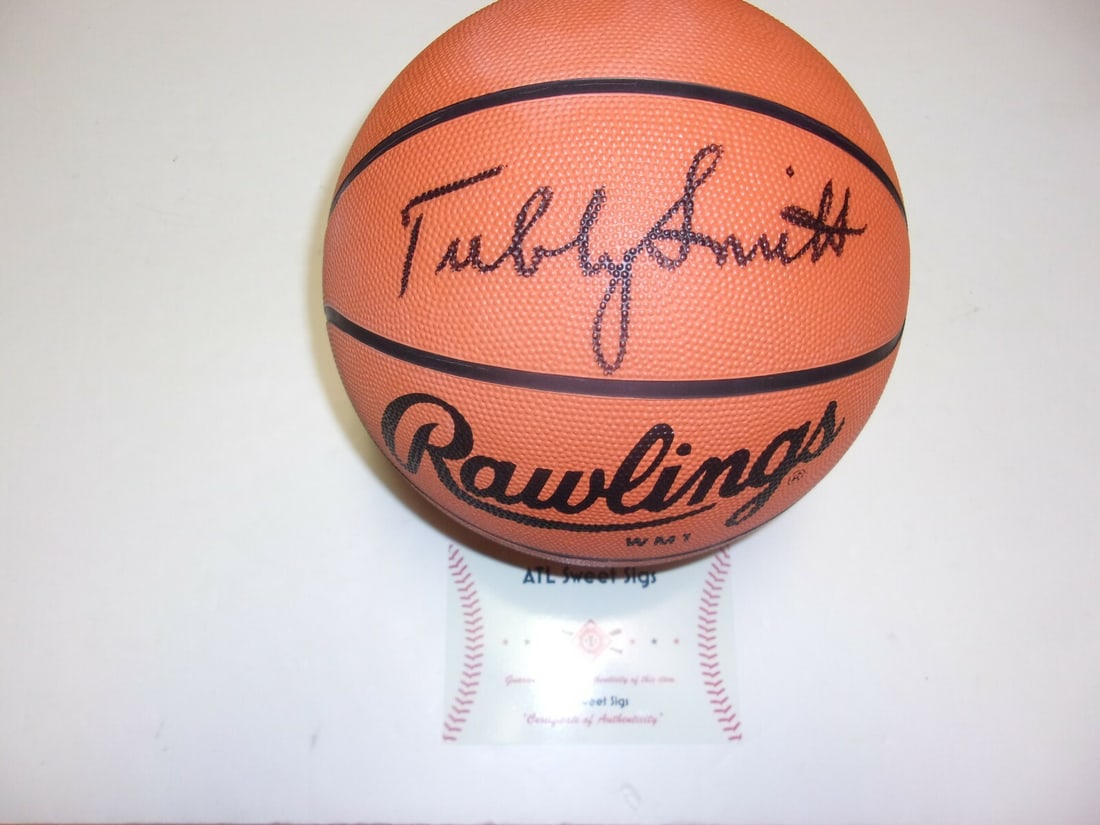 Signed Basketball With COA Featuring Tubby Smith Wildcats and Golden Gophers (1 of 1)