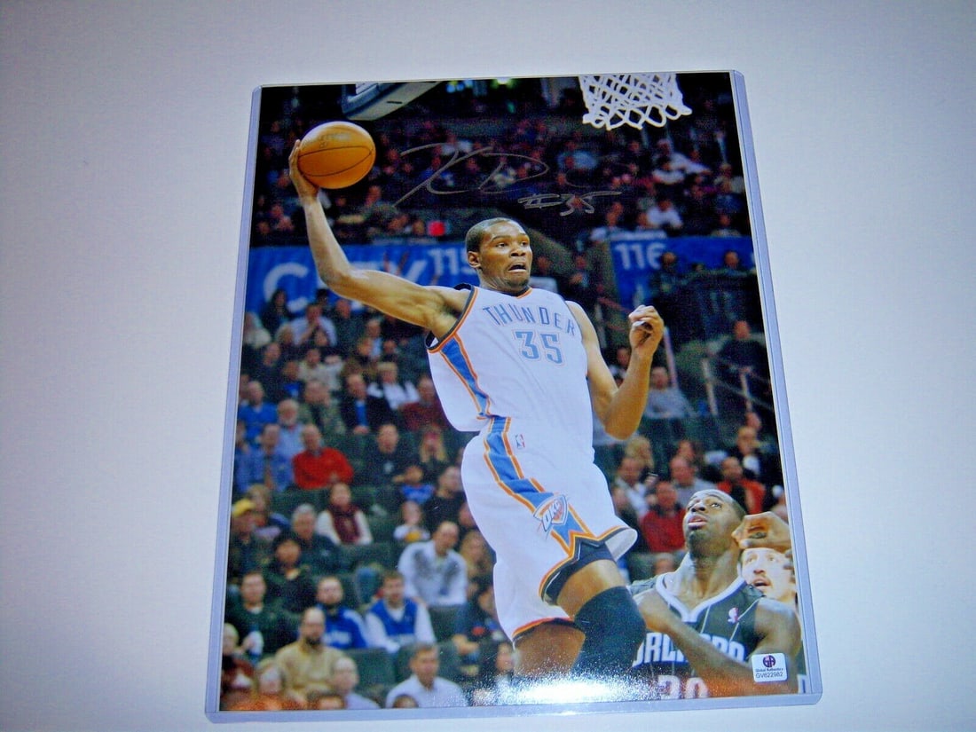 Autographed 11x14 Kevin Durant Oklahoma City Thunder Photo With COA (1 of 1)