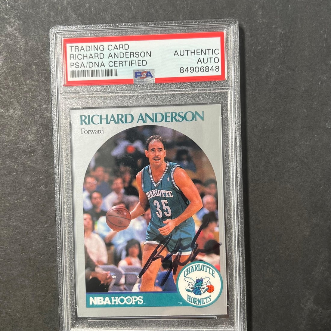 1990-91 NBA Hoops #49 Richard Anderson Signed Card PSA/DNA Authenticated Hornets: 1990-91 NBA Hoops #49 Richard Anderson Signed Card PSA/DNA Authenticated Hornets This 1990-91 NBA Hoops #49 card features the signature of Richard Anderson, a notable player for the Charlotte Hornets.