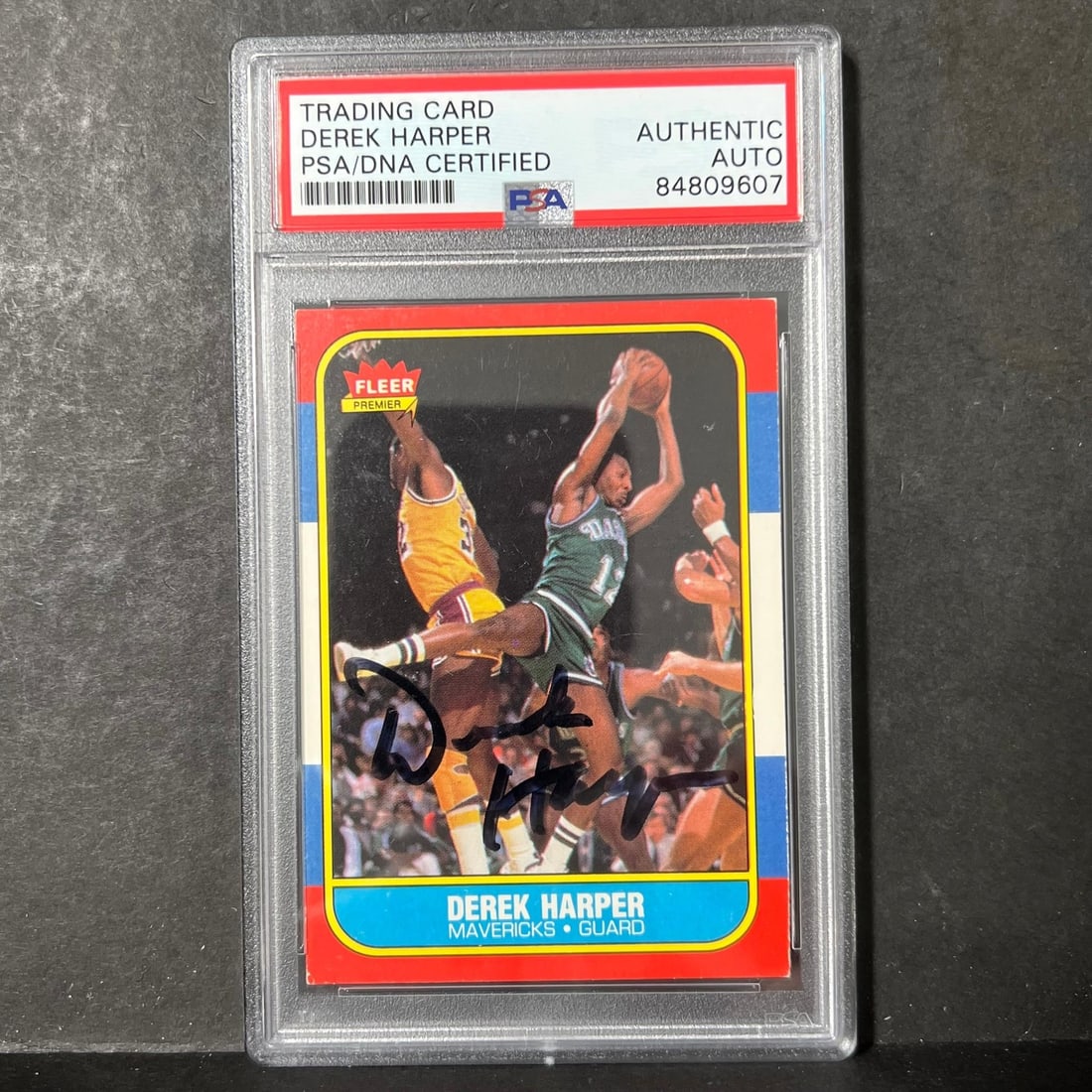 1985-86 Fleer Derek Harper Signed Card AUTO PSA Slabbed Mavericks (1 of 2)