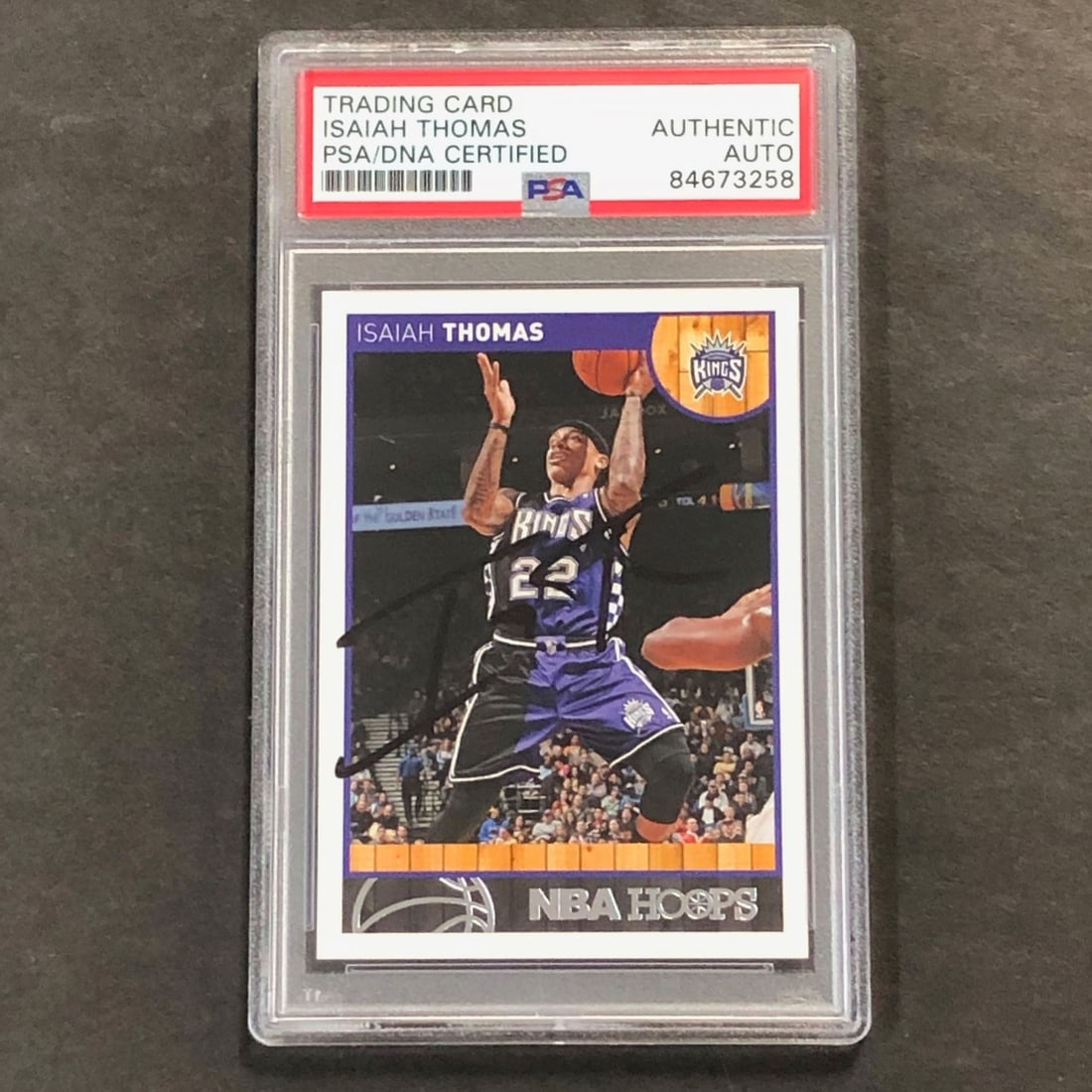 2013-14 Panini NBA Hoops #130 Isaiah Thomas Signed AUTO PSA Encapsulated: 2013-14 Panini NBA Hoops #130 Isaiah Thomas Signed AUTO PSA Encapsulated This 2013-14 Panini NBA Hoops #130 card features the signature of Isaiah Thomas, a prominent player known for his time with the