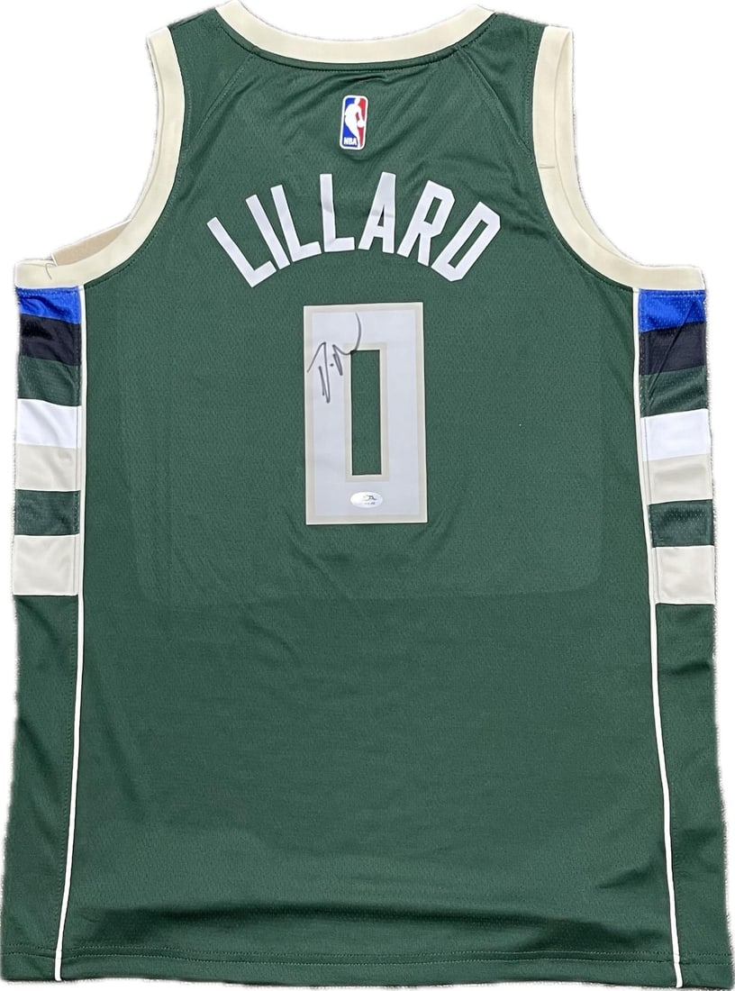 Damian Lillard Autographed Jersey PSA Milwaukee Bucks Stitched: Damian Lillard Autographed Jersey PSA Milwaukee Bucks Stitched This is a pre-owned stitched jersey personally autographed by Damian Lillard, who is known for his impressive career with the Milwaukee B