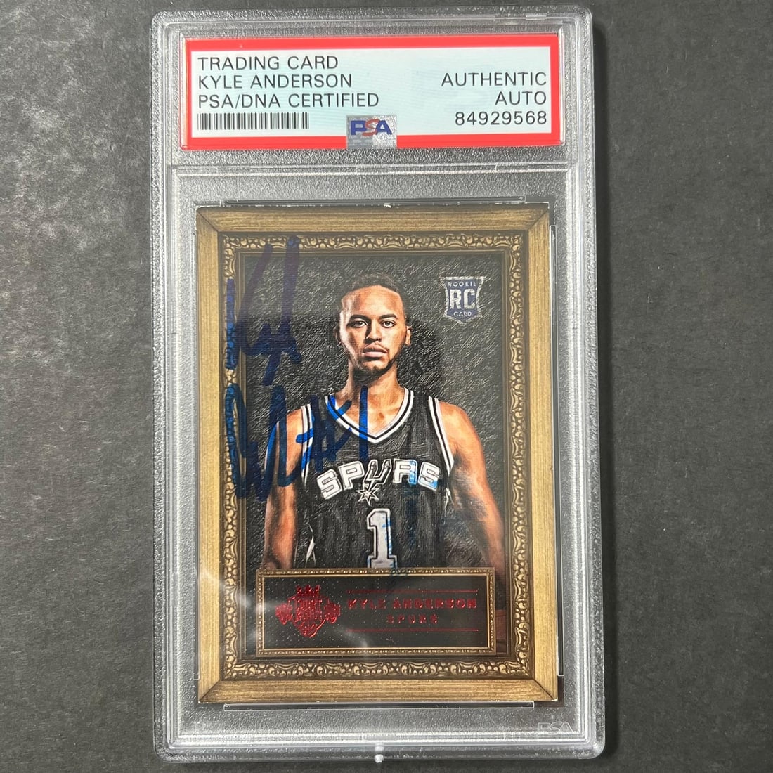 Kyle Anderson 2014-15 Panini Court Kings #82 Signed Rookie Card PSA/DNA: Kyle Anderson 2014-15 Panini Court Kings #82 Signed Rookie Card PSA/DNA This is a 2014-15 Panini Court Kings #82 rookie card featuring the signature of Kyle Anderson, a player known for his time with 