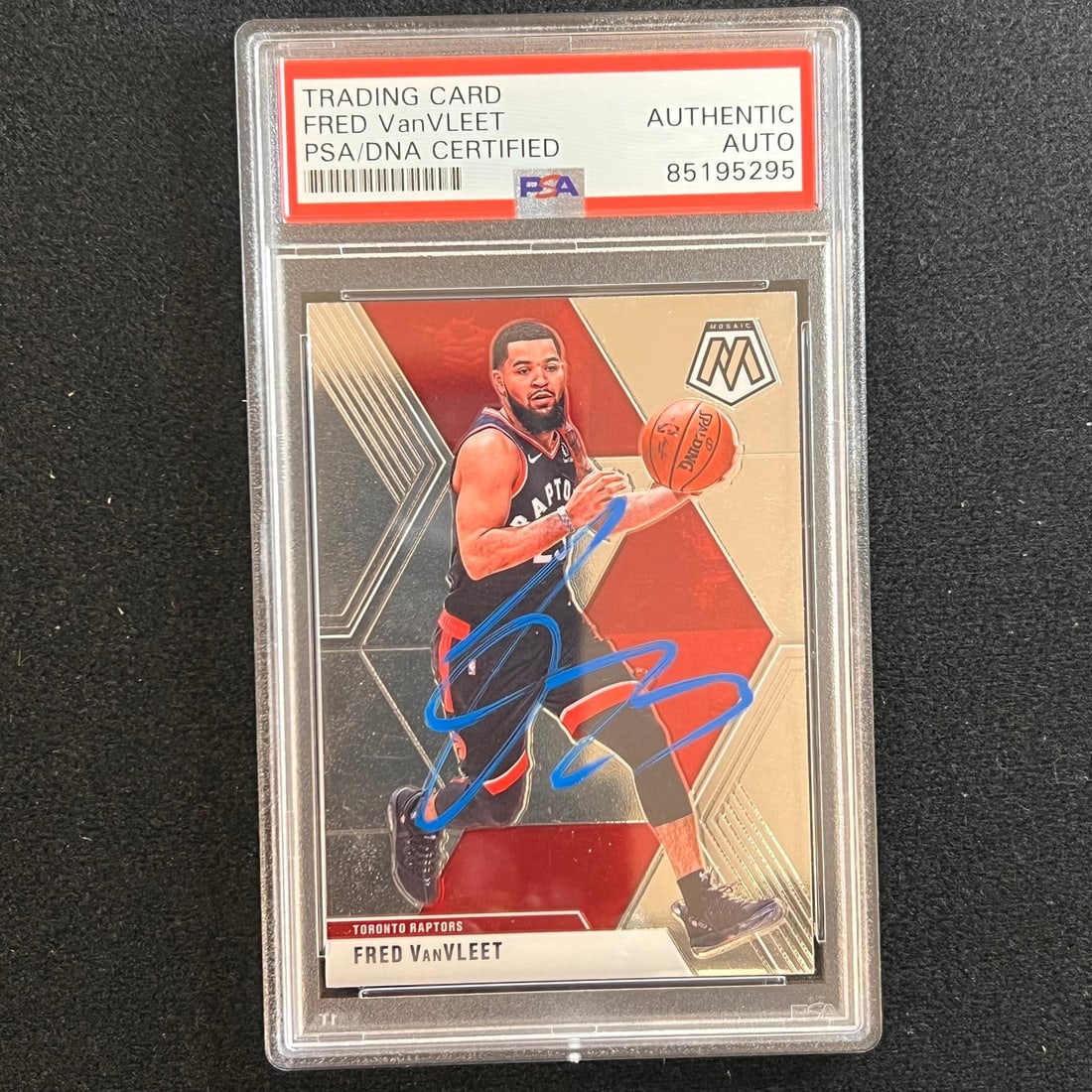 2019-20 Panini Mosaic Fred VanVleet Signed Card PSA Slabbed Raptors (1 of 2)