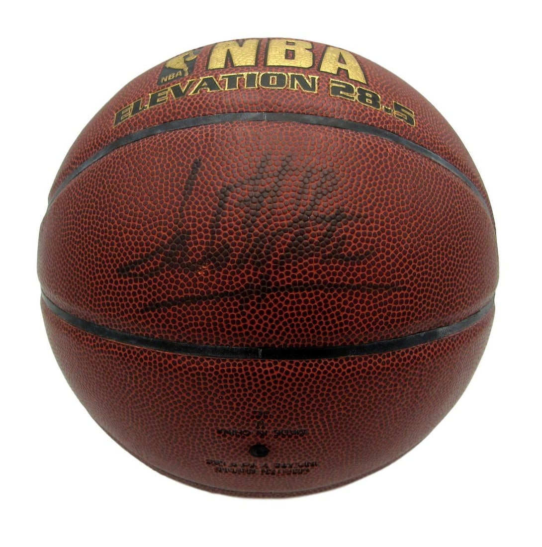 JoJo White Signed Boston Celtics Spalding Basketball BAS Beckett Certified: JoJo White Signed Boston Celtics Spalding Basketball BAS Beckett Certified This listing features a JoJo White signed Boston Celtics Spalding basketball, a must-have for any basketball enthusiast or co
