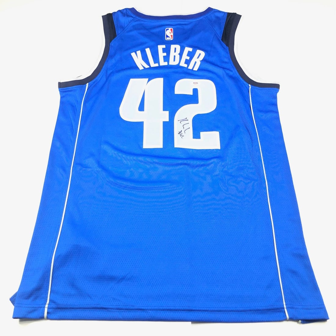 Maxi Kleber autographed Dallas Mavericks jersey PSA DNA (1 of 3)