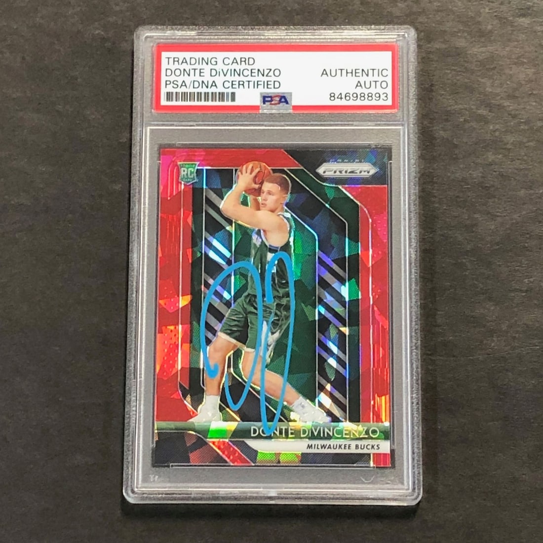 Donte DiVincenzo Rookie Card Panini Prizm 246 PSA DNA Authenticated Autograph (1 of 2)