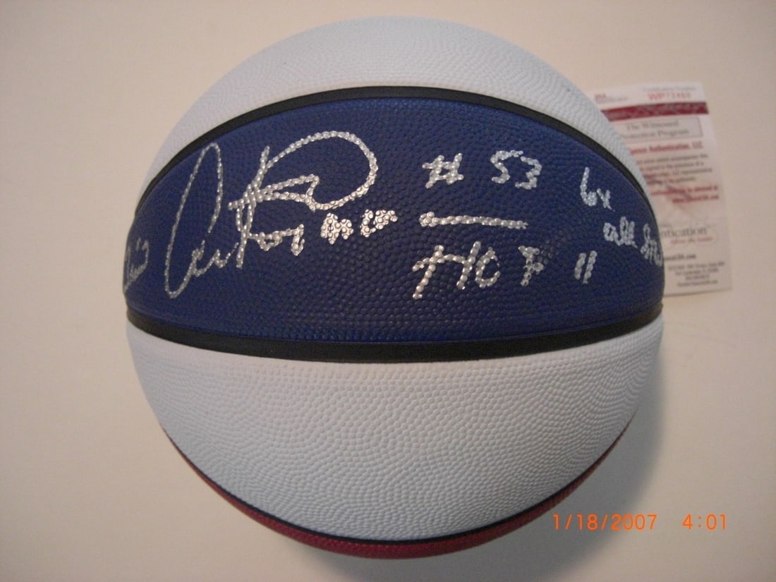 Artis Gilmore Signed Basketball With JSA COA Hall Of Fame 2011 Inscription: Artis Gilmore Signed Basketball With JSA COA Hall Of Fame 2011 Inscription This is an original basketball signed by Artis Gilmore, known for his career with the Spurs, Bulls, and Colonels, and nicknam