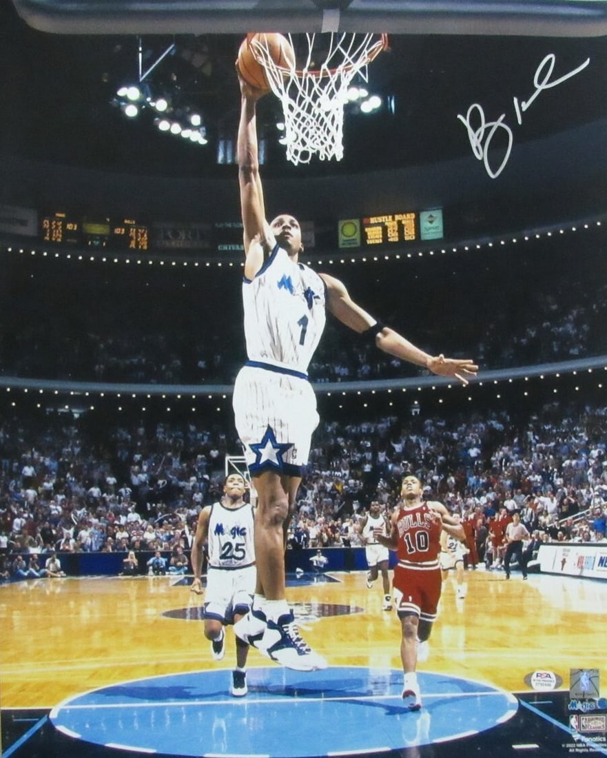 Anfernee Hardaway Autographed 16x20 Orlando Magic Photo PSA/DNA: Anfernee Hardaway Autographed 16x20 Orlando Magic Photo PSA/DNA Capture a piece of basketball history with this Anfernee "Penny" Hardaway autographed 16x20 photo featuring the Orlando Magic. This orig
