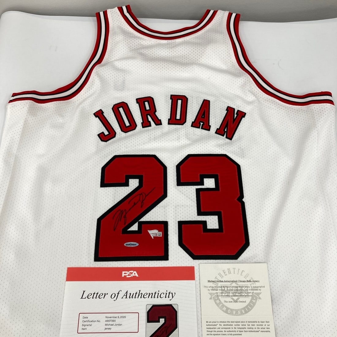 1997-98 Chicago Bulls Pro Cut Jersey Signed by Michael Jordan PSA UDA (1 of 11)