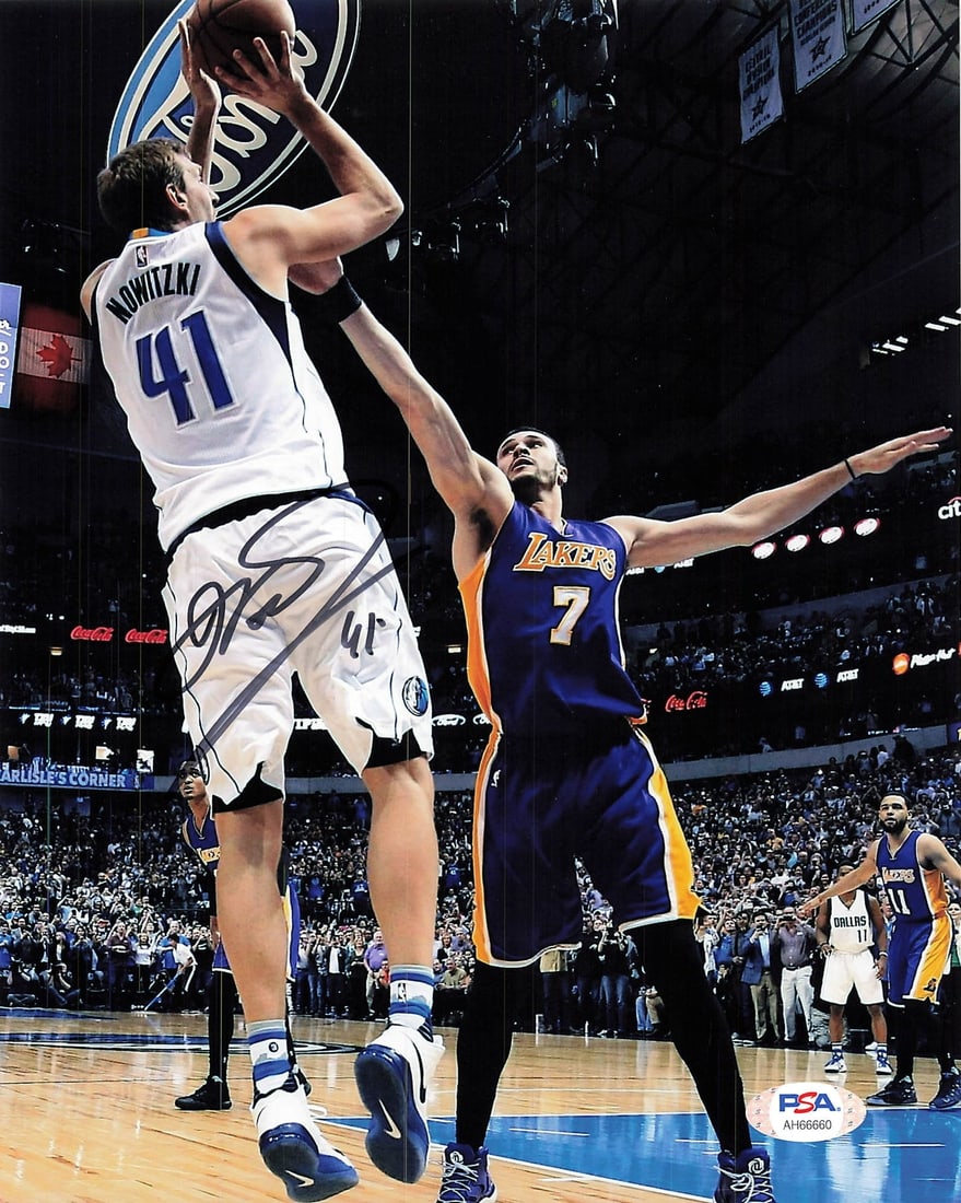 Autographed Dirk Nowitzki Dallas Mavericks 8x10 Photo PSA DNA Authenticated (1 of 1)