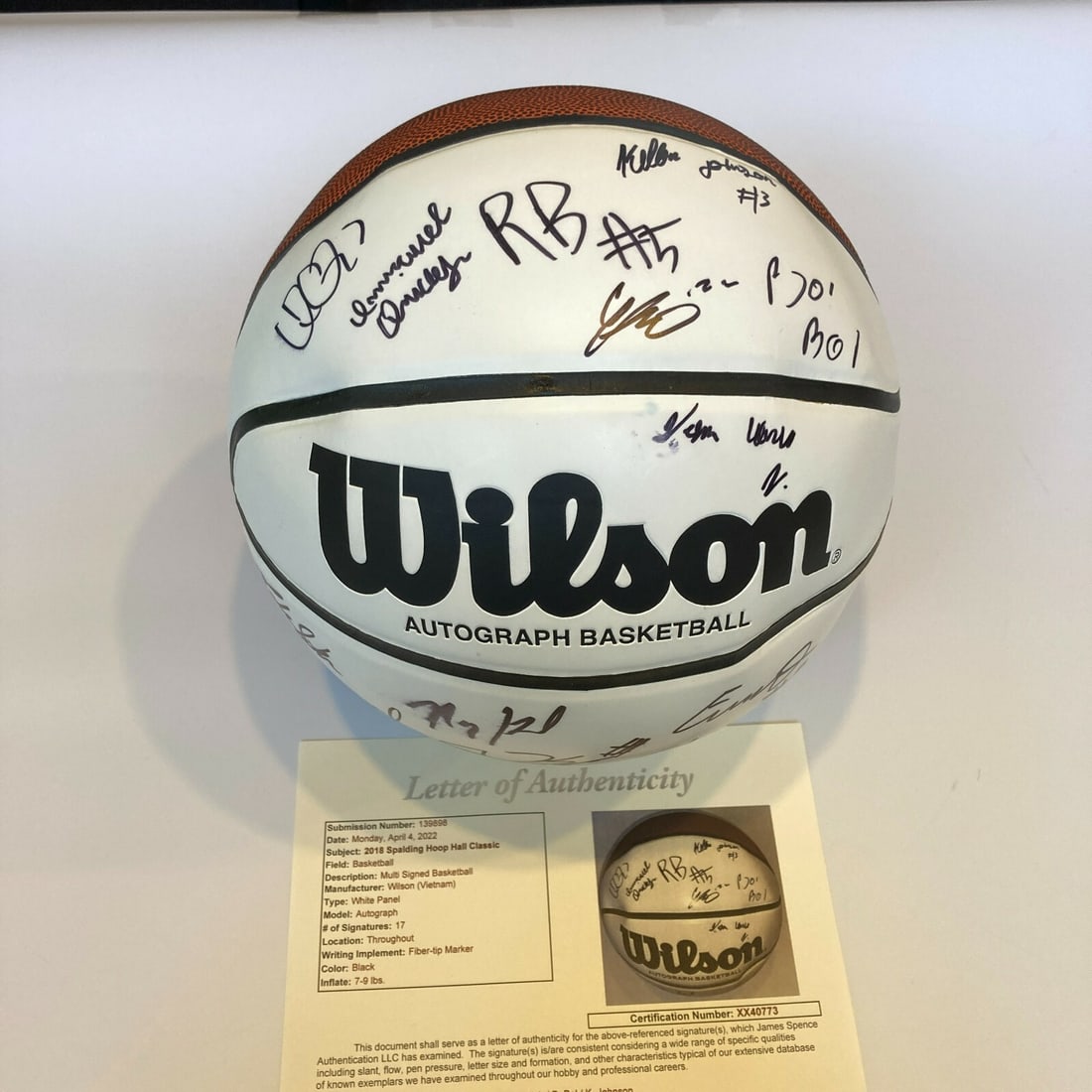 2018 Spalding Multi Signed Basketball 17 Autographs JSA COA: 2018 Spalding Multi Signed Basketball 17 Autographs JSA COA This authentic basketball from the 2018 Spalding Hoop Hall Classic is a remarkable collectible featuring 17 signatures from prominent
