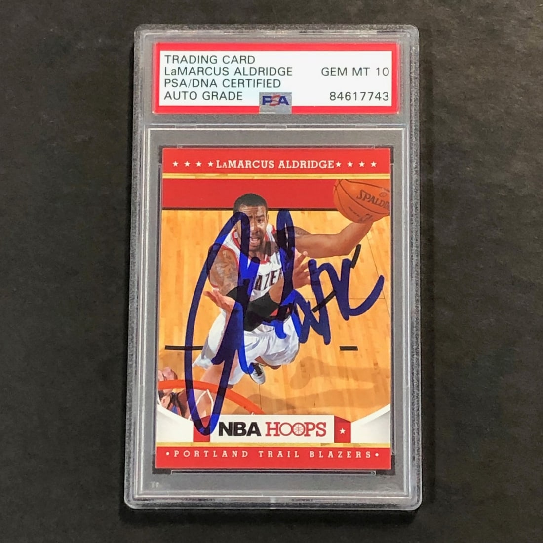 2012-13 NBA Hoops #124 LaMarcus Aldridge Signed Card PSA/DNA Slabbed: 2012-13 NBA Hoops #124 LaMarcus Aldridge Signed Card PSA/DNA Slabbed This is an original 2012-13 NBA Hoops #124 trading card signed by LaMarcus Aldridge, a prominent player known for his time with the