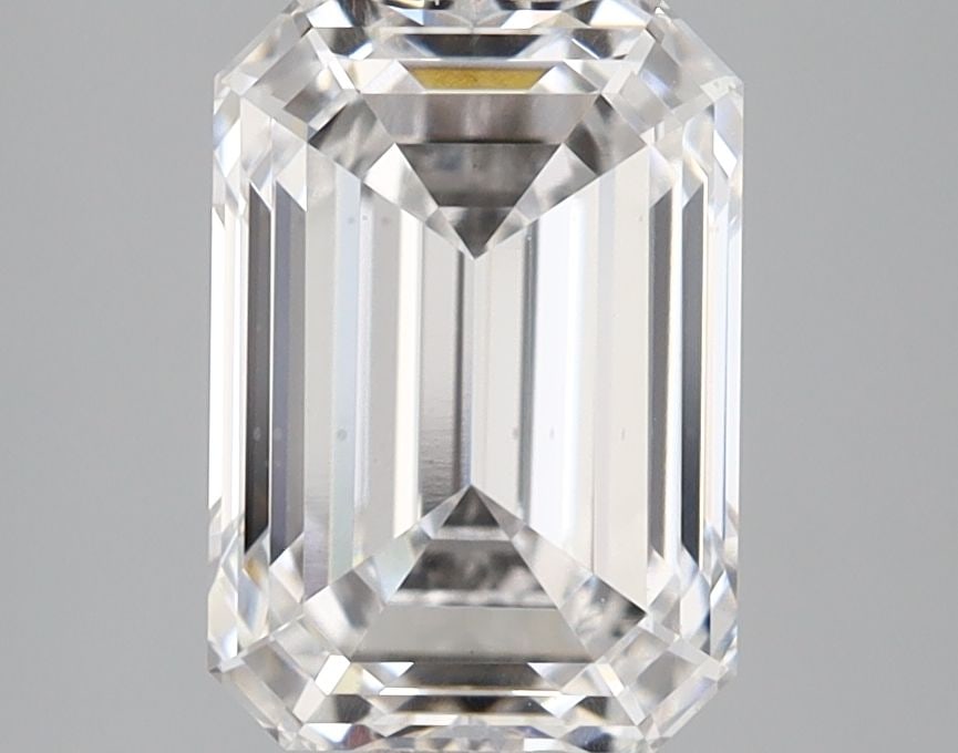 Loose Diamond - EMERALD 2.9ct D VS1: Loose Diamond - EMERALD 2.9ct D VS1 Source: This is a real non-mined Diamond that has been grown in a lab Shape: EMERALD Carats: 2.9 Color: D Clarity: VS1 Certification: IGI Video: