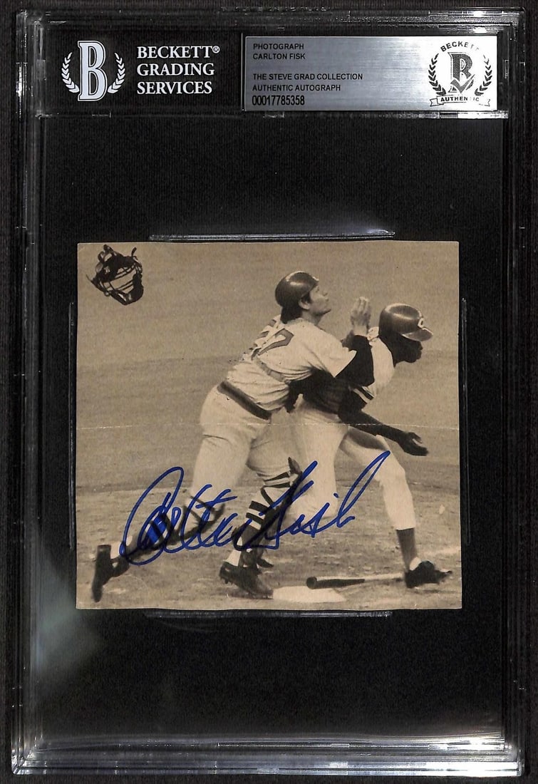 Beckett Authenticated Carlton Fisk 4.5 x 4.5 Signed Baseball Photo (1 of 1)