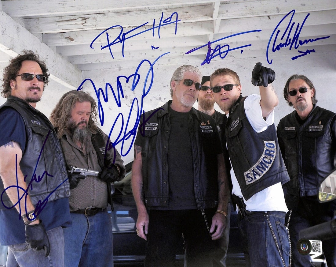Sons of Anarchy Cast Signed 11x14 Photo with Beckett LOA: Sons of Anarchy Cast Signed 11x14 Photo with Beckett LOA This autographed 11x14 photograph features the cast of the acclaimed television series Sons of Anarchy, including signatures from Charlie Hunna
