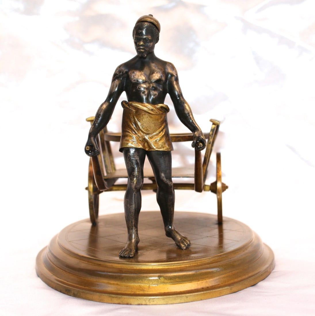 19th Century Austrian Orientalism Bronze Carrier Statue: 19th Century Austrian Orientalism Bronze Carrier Statue This stunning late 19th century Austrian orientalism bronze statue features a detailed depiction of a carrier, showcasing exquisite craftsmanshi