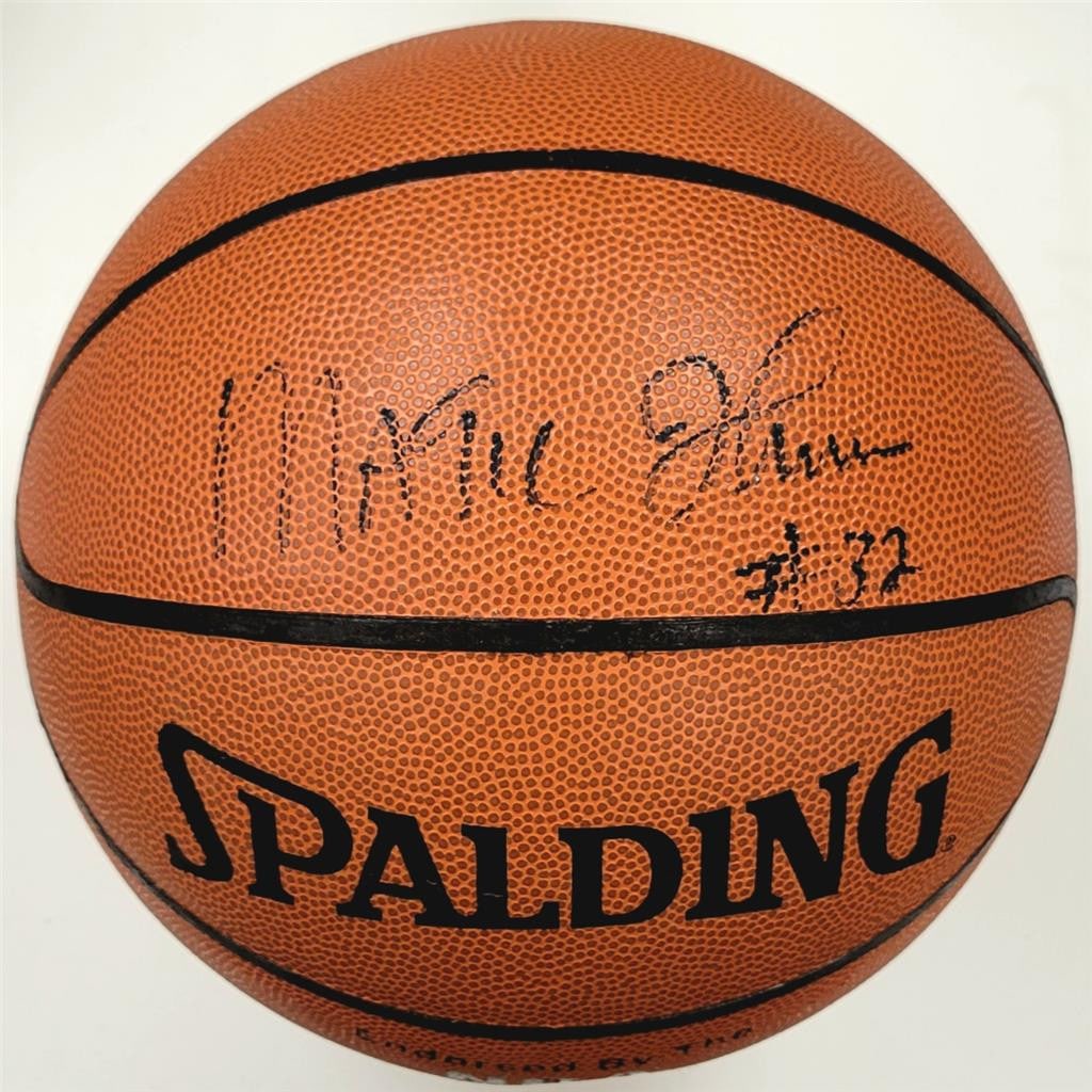 Magic Johnson #32 Signed Spalding NBA Basketball BAS Authenticated (1 of 5)
