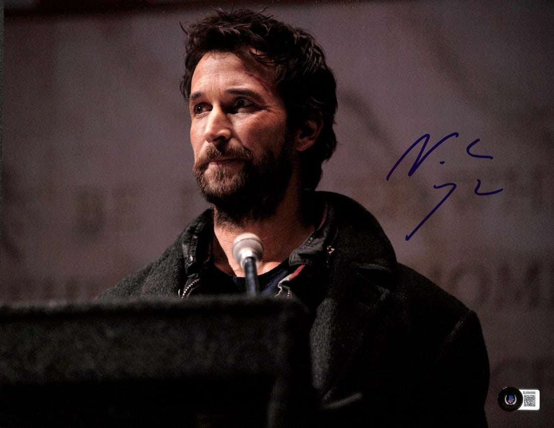 Beckett Certified Noah Wyle Signed 11x14 Falling Skies Photo: Beckett Certified Noah Wyle Signed 11x14 Falling Skies Photo This is an 11x14 color photograph from the television series Falling Skies, hand-signed by actor Noah Wyle. The signature is presented in b