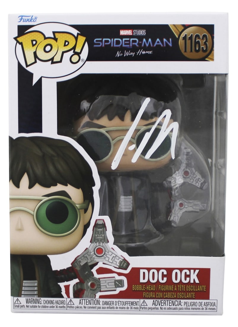 JSA signed Alfred Molina Doc Ock Funko Pop #1163 (1 of 7)