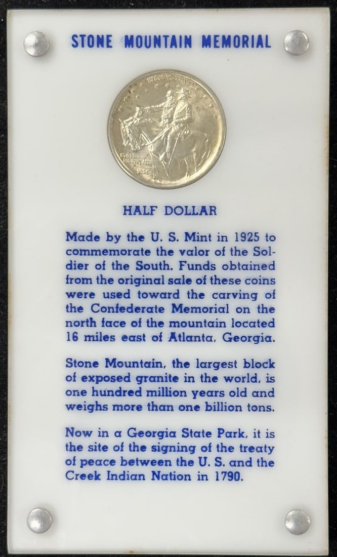 Stone Mountain 1925 Silver Half Dollar Commemorative in Plastic Holder (1 of 2)