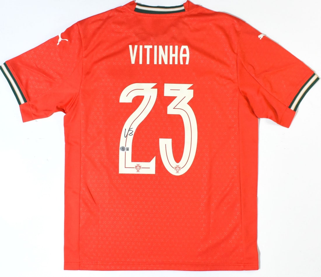 Portugal Soccer Jersey Signed by Vitinha Number 23 Beckett Hologram: Portugal Soccer Jersey Signed by Vitinha Number 23 Beckett Hologram This is a pre-owned Portugal home soccer jersey, autographed by Vitinha and featuring his number 23. The jersey is an original item 