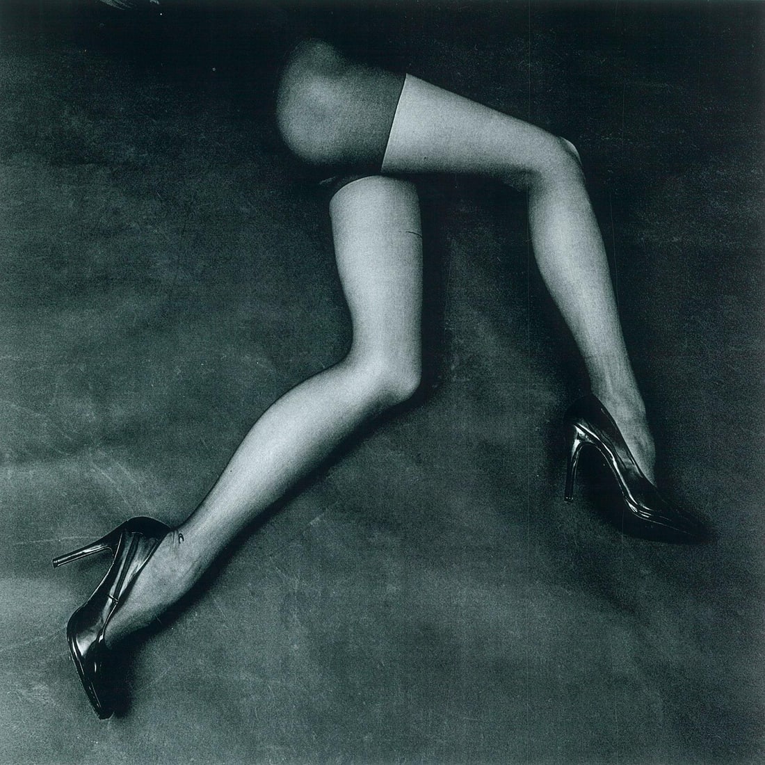 Kseniya Vashchenko Shapter 7 Photography 24x24 Edition of 15: Kseniya Vashchenko Shapter 7 Photography 24x24 Edition of 15 Experience the captivating artistry of Kseniya Vashchenko with her photography piece "Shapter 7". Created in 2020, this stunning work measu