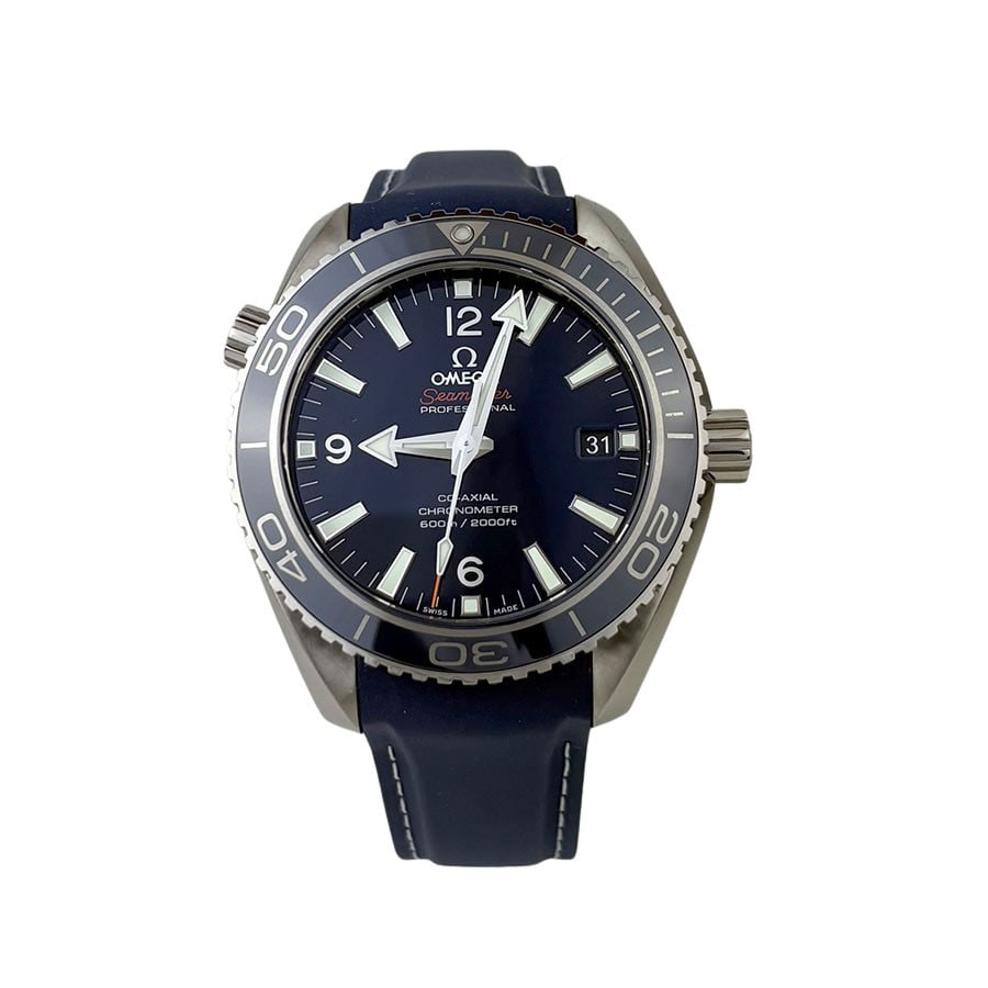 Omega Planet Ocean 600M Automatic Men's Wristwatch 232.92.42.21.03.001: Omega Planet Ocean 600M Automatic Men's Wristwatch 232.92.42.21.03.001 This is a pre-owned OMEGA Seamaster Planet Ocean 600M Automatic wristwatch designed for men. Crafted in Switzerland, this timepie