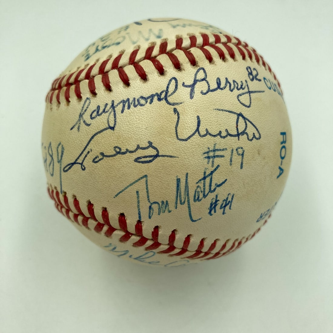 Baltimore Colts Multi Signed Baseball with Unitas 14 Autographs JSA COA: Baltimore Colts Multi Signed Baseball with Unitas 14 Autographs JSA COA Celebrate the legendary Baltimore Colts with this authentic multi-signed baseball featuring the iconic Johnny Unitas along with 
