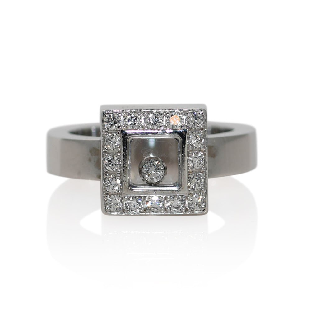 Chopard Happy Diamond 18K White Gold Ring with Box: Chopard Happy Diamond 18K White Gold Ring with Box This Chopard Happy Diamond ring features a square design crafted in 18K white gold and is part of the iconic Happy Diamonds collection. The ring is s