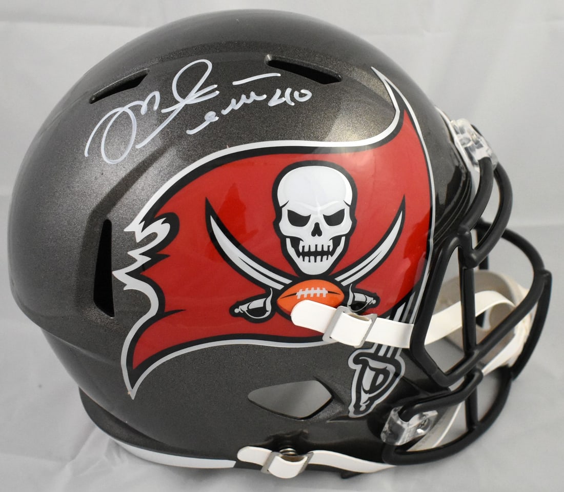 Tampa Bay Buccaneers Speed Full Size Helmet Signed by Mike Alstott Beckett Holo (1 of 5)