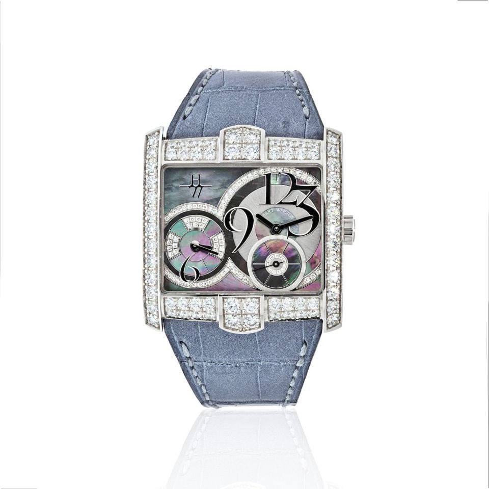 Harry Winston Avenue Squared A2 Diamond Dial White Gold Watch: Harry Winston Avenue Squared A2 Diamond Dial White Gold Watch This Harry Winston Avenue Squared A2 Diamond Wrist Watch features a case crafted from 18K white gold, measuring 36.2 x 37.3 mm with an 8.8