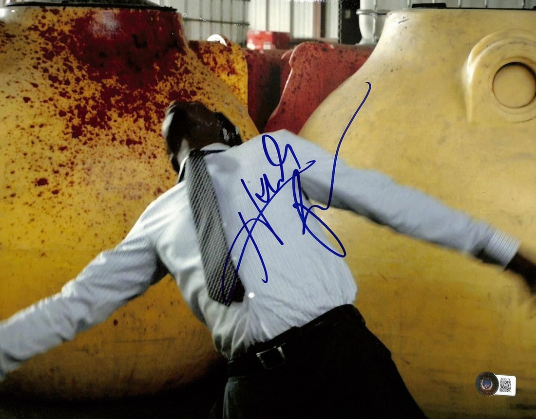 Beckett authenticated Harold Perrineau signed 11x14 photo (1 of 1)