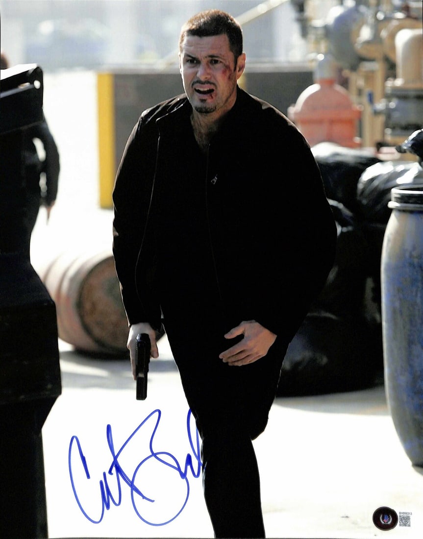 Carlos Bernard Signed 11x14 Photo Beckett Certified Tony Almeida: Carlos Bernard Signed 11x14 Photo Beckett Certified Tony Almeida This autographed 11x14 photograph features Carlos Bernard, renowned for his role as "Tony Almeida" in the acclaimed TV series 24. The p