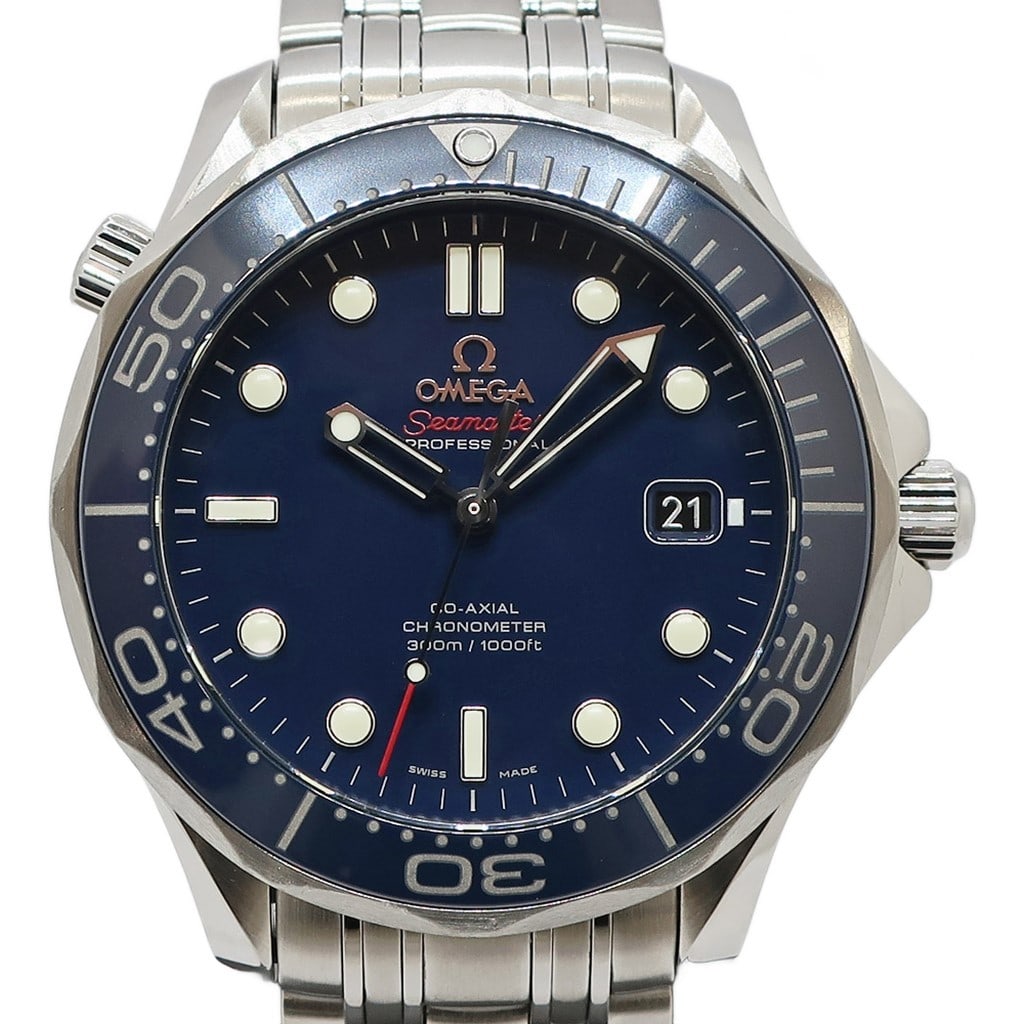 OMEGA Seamaster Diver 300 Co-Axial Men's Wristwatch 41mm: OMEGA Seamaster Diver 300 Co-Axial Men's Wristwatch 41mm This is an OMEGA Seamaster Diver 300 Co-Axial wristwatch, model 212.30.41.20.03.001. Designed for men, this Swiss-made timepiece features a 41m