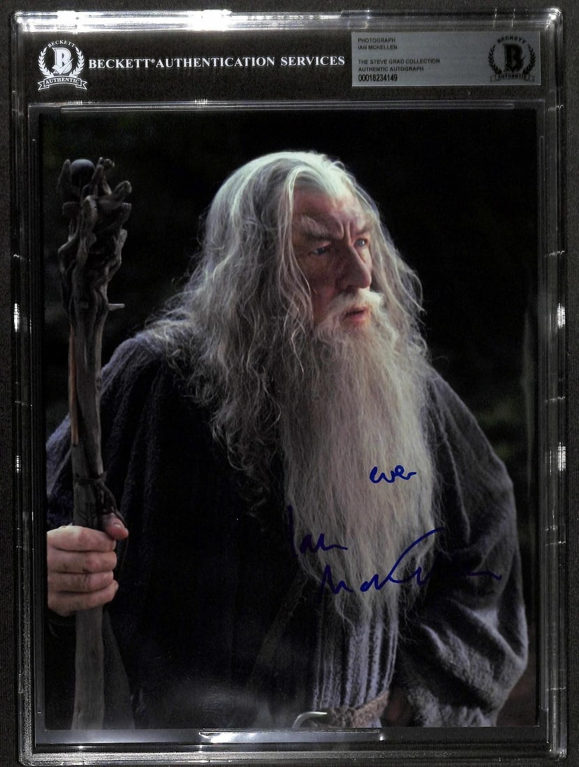 Beckett Authenticated Ian McKellen Gandalf 8x10 Signed Photo (1 of 1)