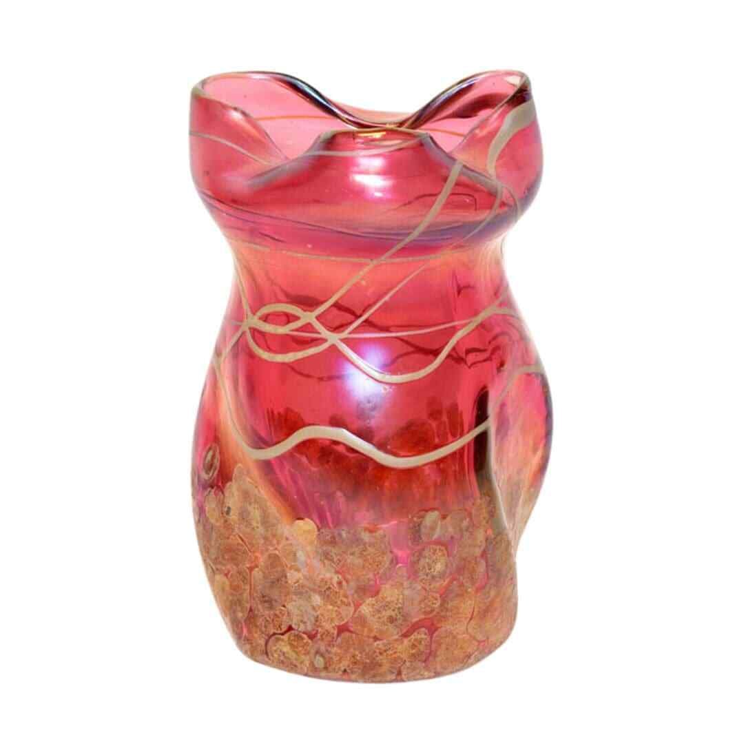 Red Loetz Style Glass Art Vase 4.5 Inch: Red Loetz Style Glass Art Vase 4.5 Inch This is a small art vase crafted in the Loetz style, featuring a striking oil-spot red design. Dating to around 1900, this unbranded decorative vase stands 4.5 