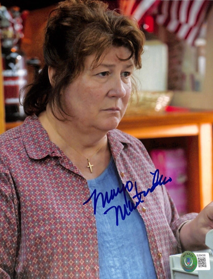 Margo Martindale Signed Justified 8x10 Photo Beckett Certified: Margo Martindale Signed Justified 8x10 Photo Beckett Certified This 8x10 photograph is a signed piece featuring Margo Martindale as "Mags Bennett" from the acclaimed TV series Justified. The autograph