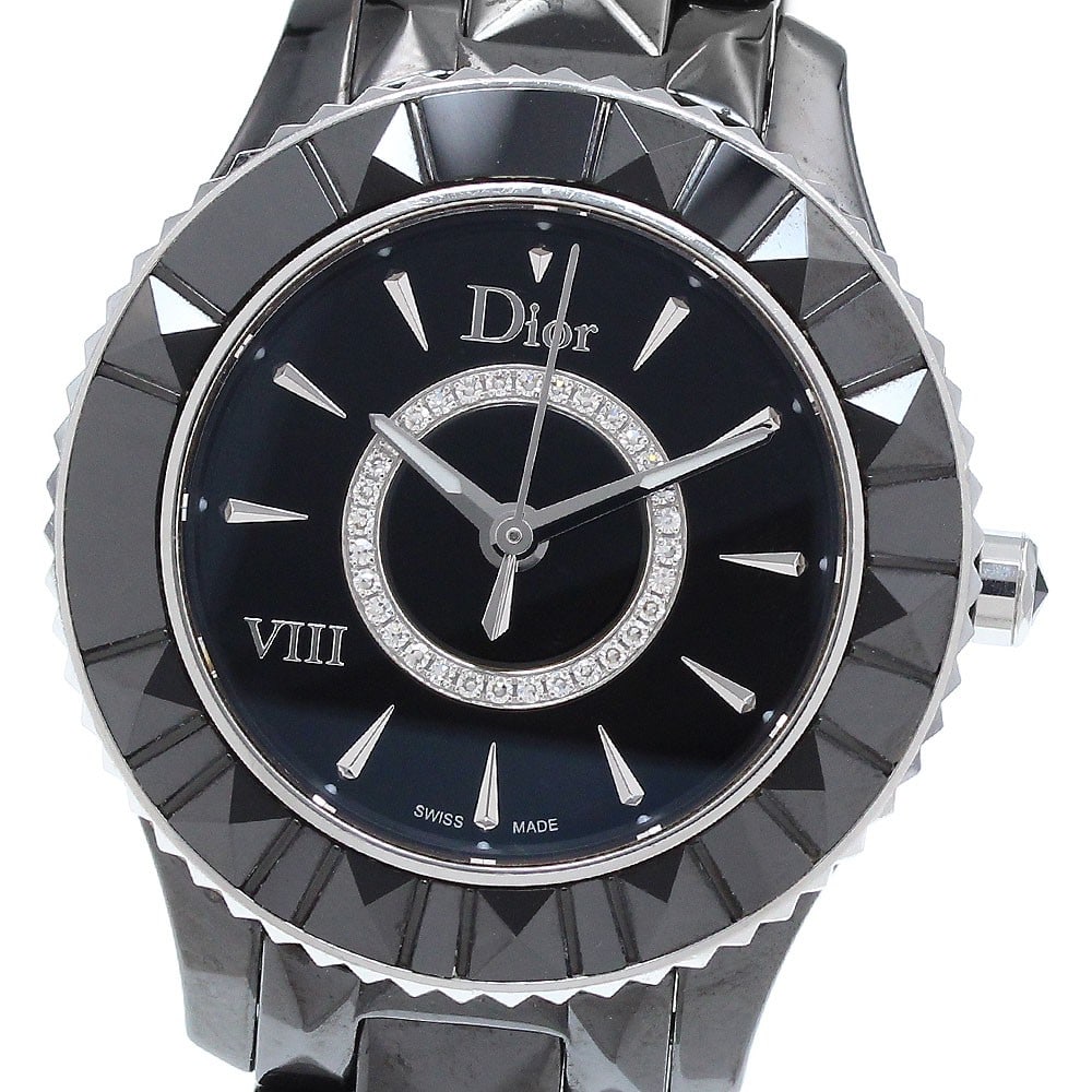 Women's Quartz Wristwatch Dior Huit CD1231E0 Diamond: Women's Quartz Wristwatch Dior Huit CD1231E0 Diamond A pre-owned Dior women's wristwatch with a quartz movement. The watch is identified as the CD1231E0 Huit Diamond model and is of Swiss origin. Spec