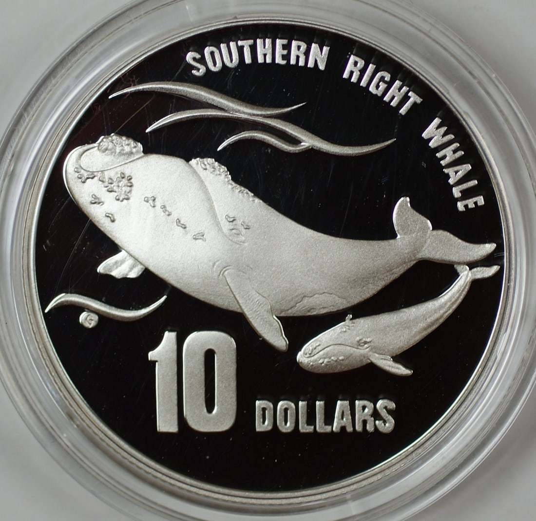Australia 1996 $10 Proof Silver Southern Right Whale Coin with Box and COA (1 of 3)