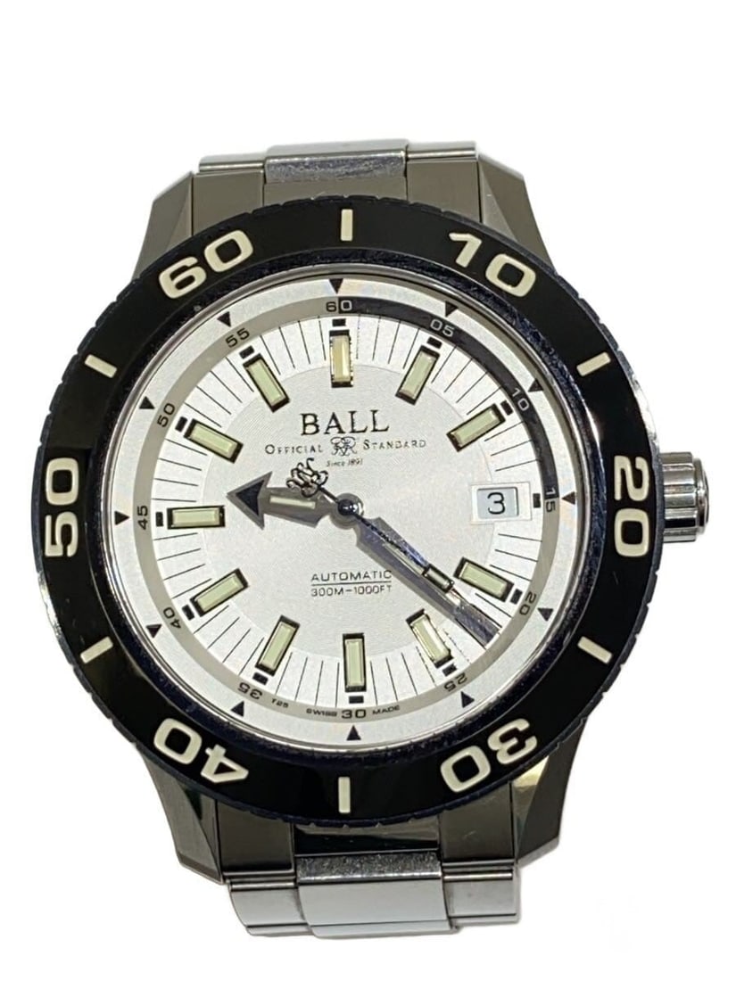 Ball Watch Stokeman White Stainless Steel Men's Wristwatch: Ball Watch Stokeman White Stainless Steel Men's Wristwatch This BALL WATCH Stokeman DM3090A-SJ-WH men's wristwatch features a white dial and a durable stainless steel case and band. Made in Switzerlan