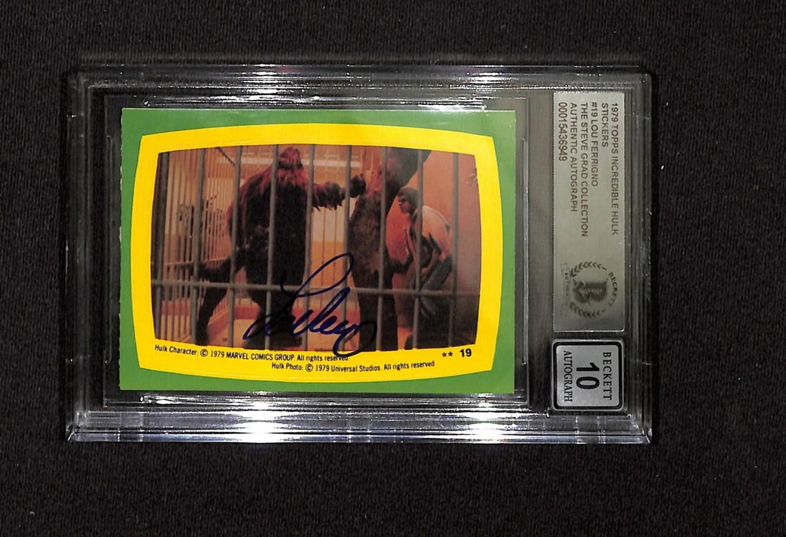 Beckett slabbed Lou Ferrigno autographed 1979 Hulk sticker card #19: Beckett slabbed Lou Ferrigno autographed 1979 Hulk sticker card #19 This 1979 Topps Incredible Hulk sticker trading card #19 features the authentic hand signature of Lou Ferrigno, famed for his role a